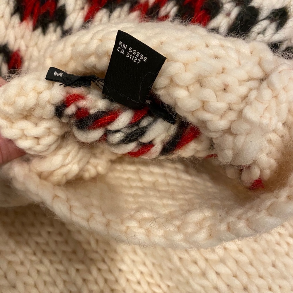 DKNY Asymmetrical Off-white Warm Wool Sweater M - Picture 5 of 6